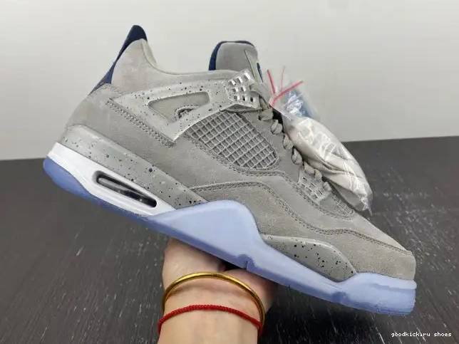 Retro AJ4-1043505 Georgetown (PE) Jordan 4 0511